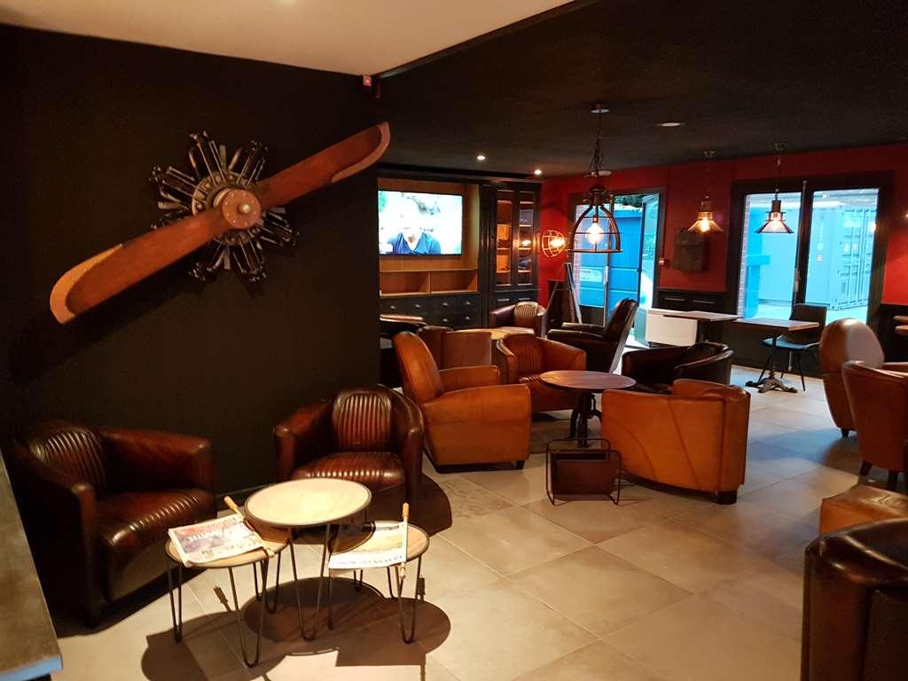 Kyriad Lille Est - Hem Restaurace fotografie